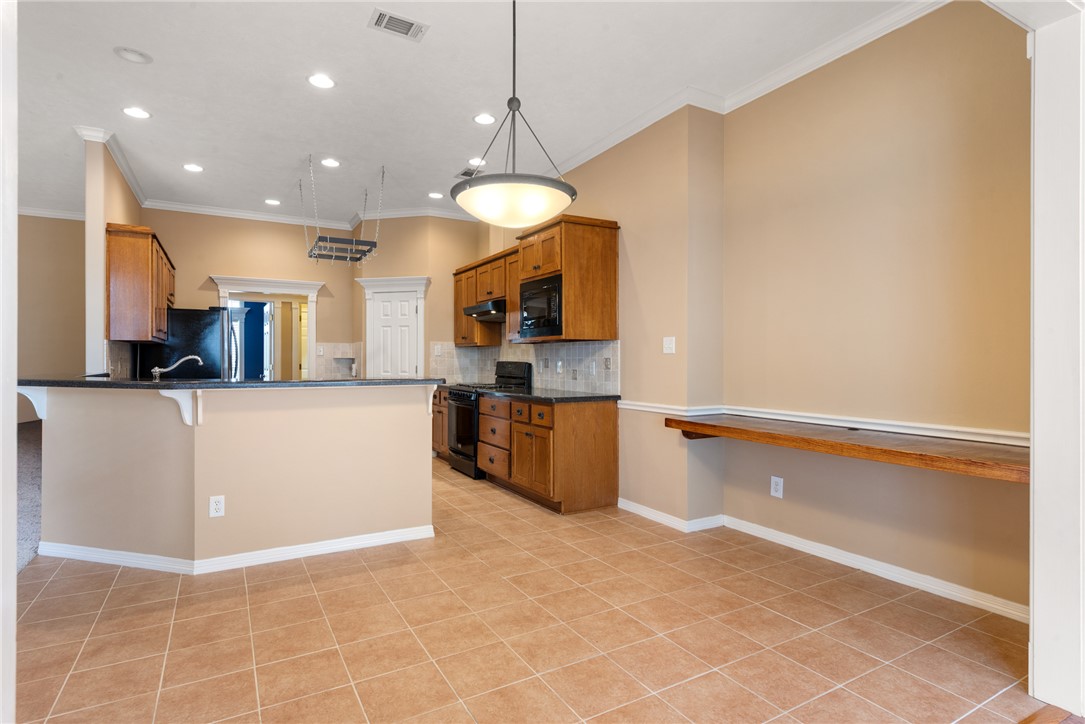 3556 Riata Court Bryan, TX 77808 - Photo 6 of 35