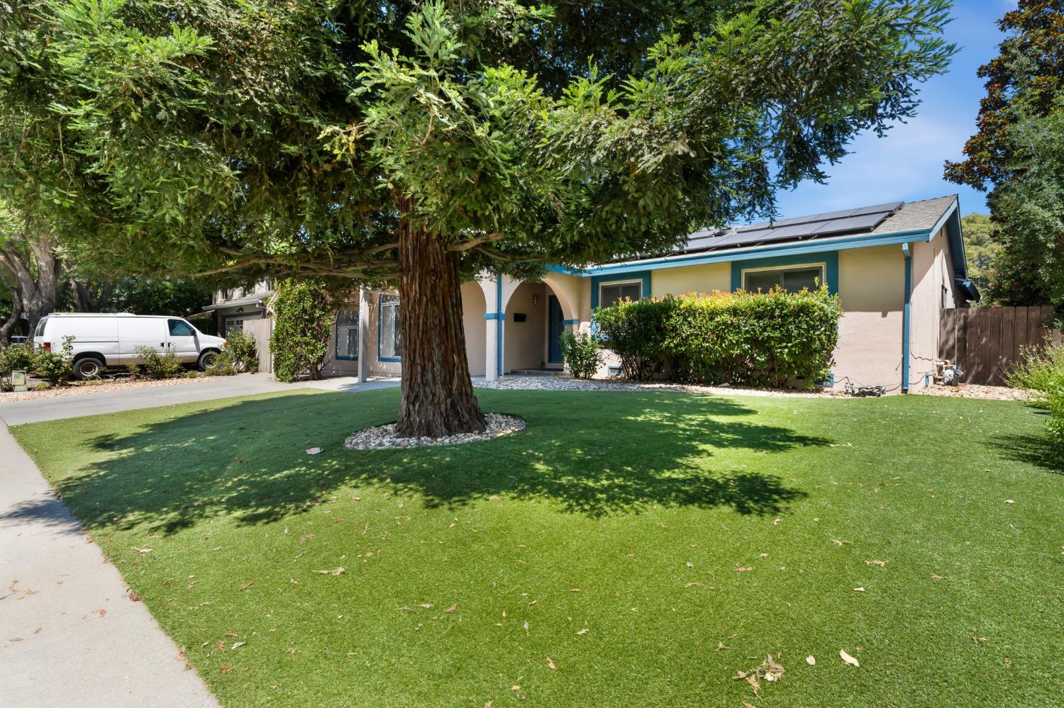 407 Del Oro Avenue Davis, CA 95616 - Photo 2 of 28