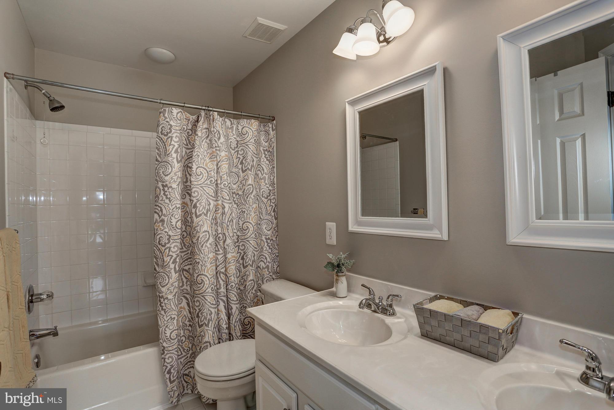 18237 Mill Spring Court Leesburg, VA 20176 - Photo 23 of 30 Bath