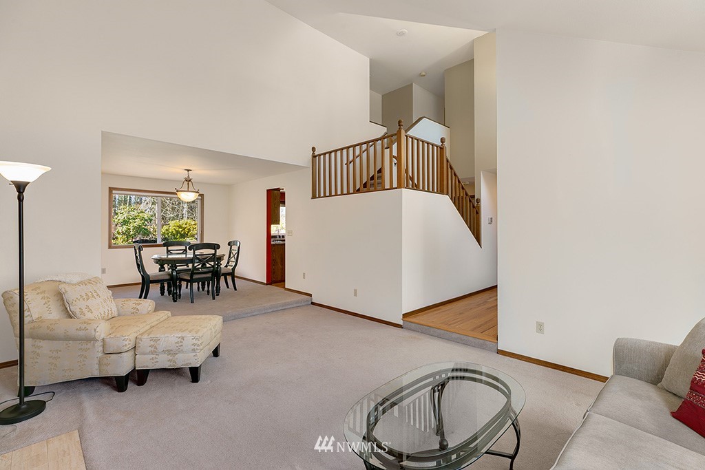 18237 154th Place Southeast Renton, WA 98058 - Photo 2 of 25 Gallery Image 2