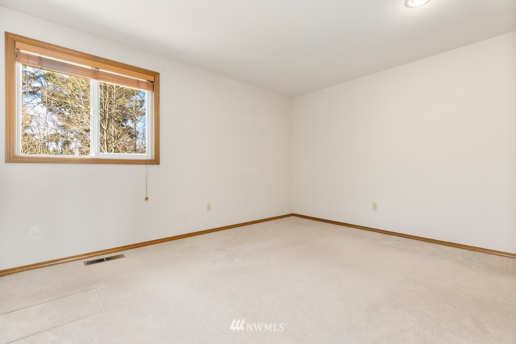 18237 154th Place Southeast Renton, WA 98058 - Photo 17 of 25 Gallery Image 17