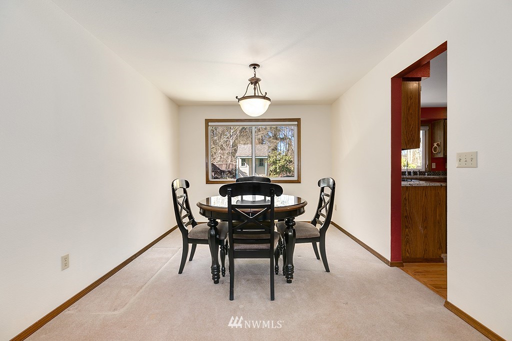 18237 154th Place Southeast Renton, WA 98058 - Photo 4 of 25 Gallery Image 4