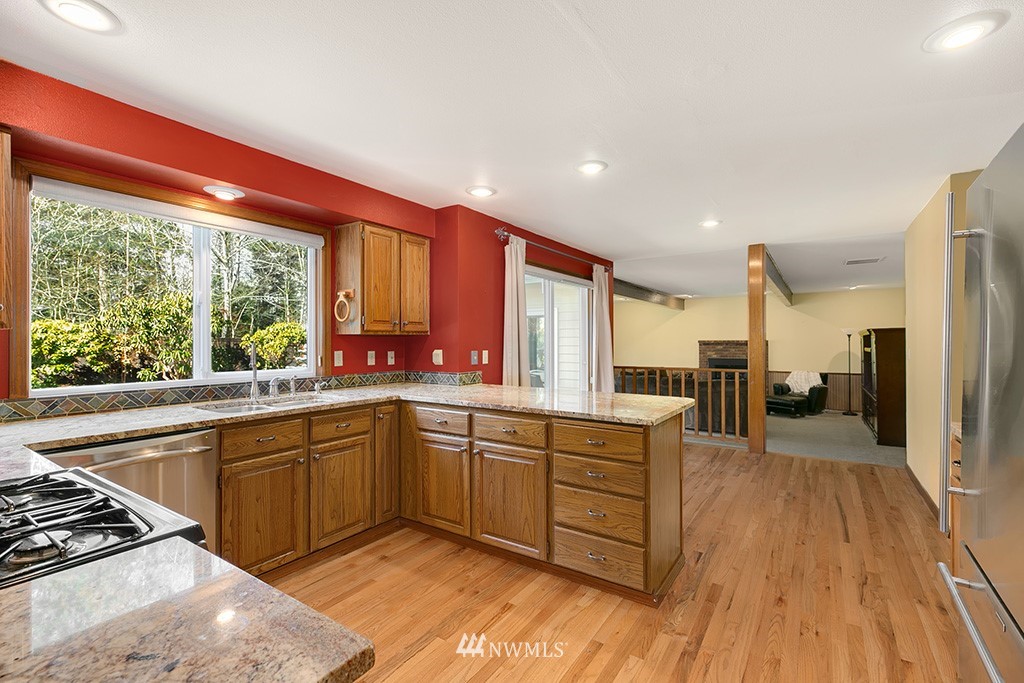 18237 154th Place Southeast Renton, WA 98058 - Photo 6 of 25 Gallery Image 6