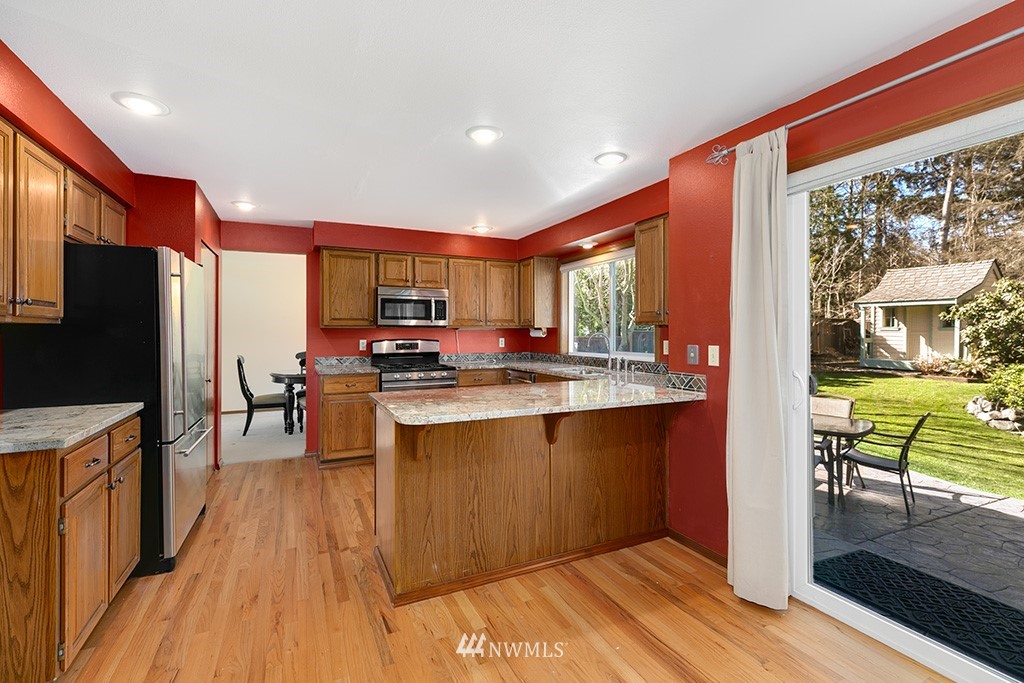18237 154th Place Southeast Renton, WA 98058 - Photo 7 of 25 Gallery Image 7