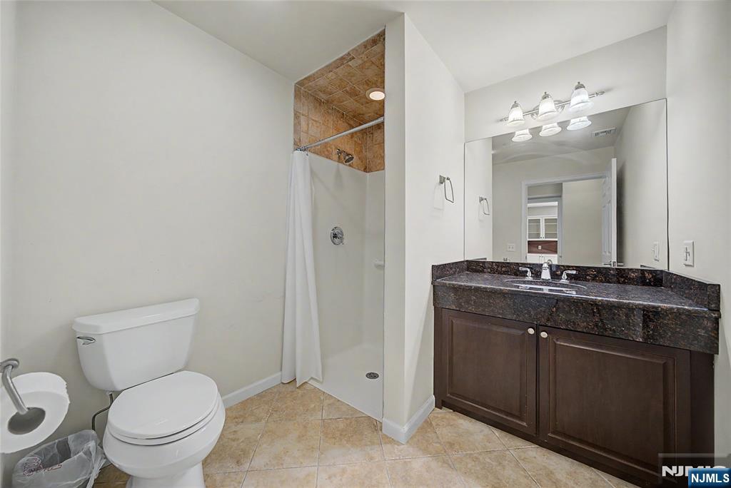 58 Kinderkamack Road, Unit 22 Emerson, NJ 07630 - Photo 9 of 24