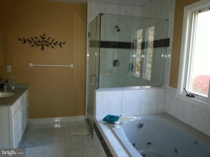 15 Ridings Way Chadds Ford, PA 19317 - Photo 2 of 25 Gallery Image 2