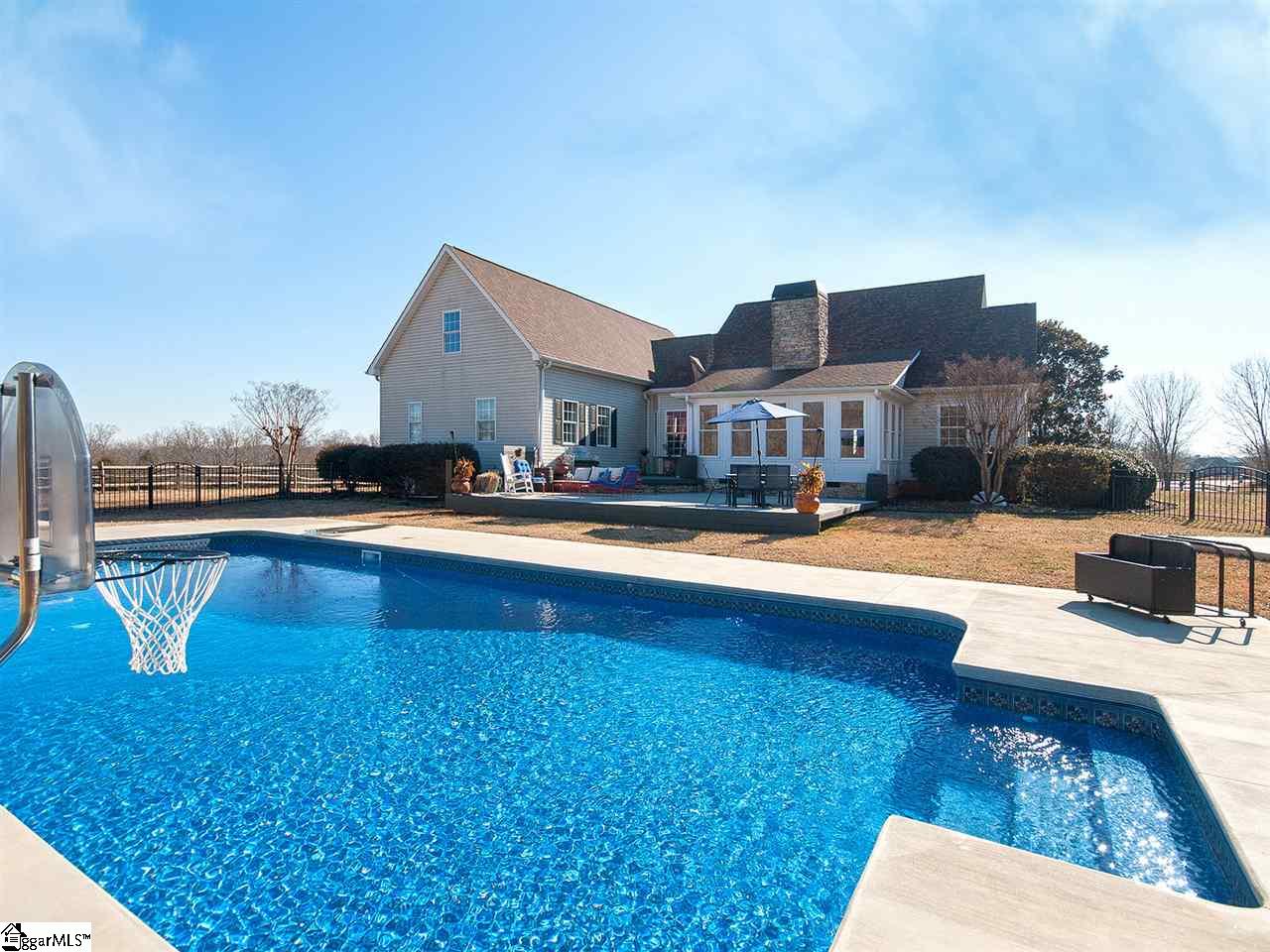 241 Bruce Farm Road Simpsonville, SC 29681 - Photo 3 of 30 Gallery Image 3