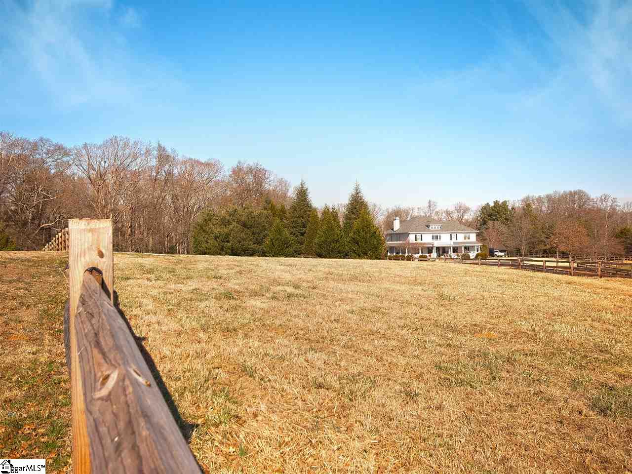241 Bruce Farm Road Simpsonville, SC 29681 - Photo 5 of 30 Gallery Image 5