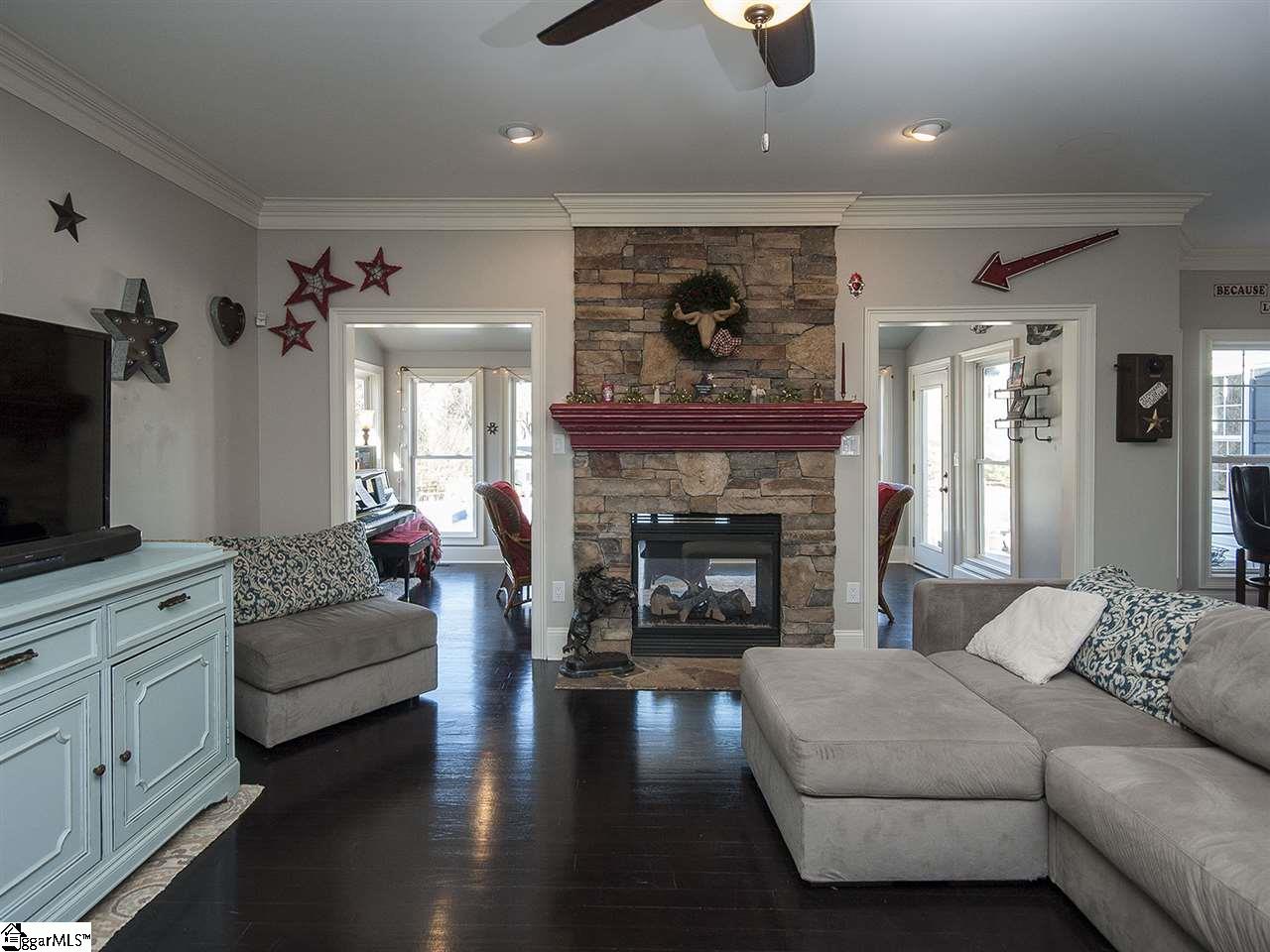 241 Bruce Farm Road Simpsonville, SC 29681 - Photo 6 of 30 Gallery Image 6
