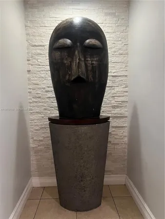 $318,000 | 850 North Miami Avenue, Unit W1808, Miami, FL 33136