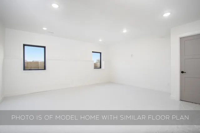 $658,900 | 54810 Northbridge W Court, Osceola, IN 46561