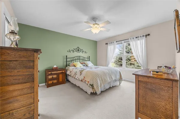 $299,900 | 27 Kirkdale Circle, Greece, NY 14612