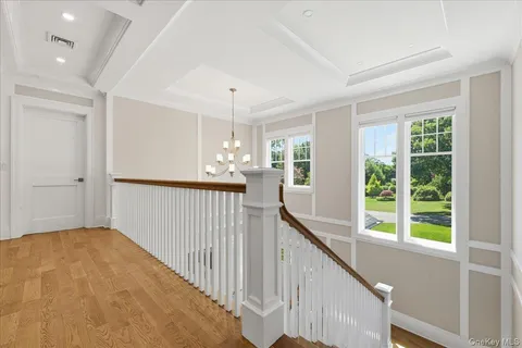$4,799,000 | 7 Preston Lane, East Setauket, NY 11733