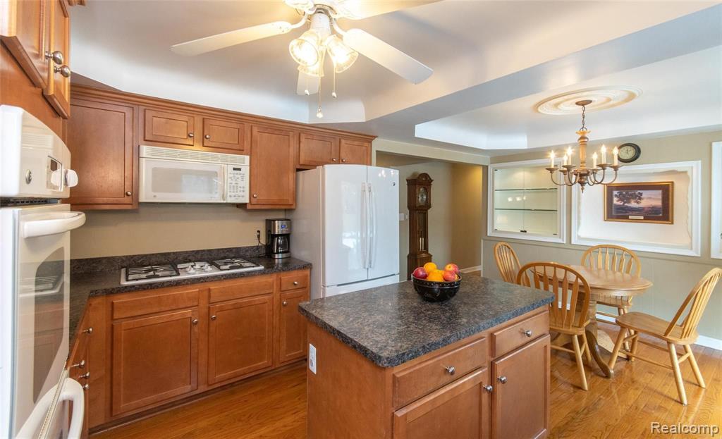 814 Wilwood Road Rochester Hills, MI 48309 - Photo 11 of 57