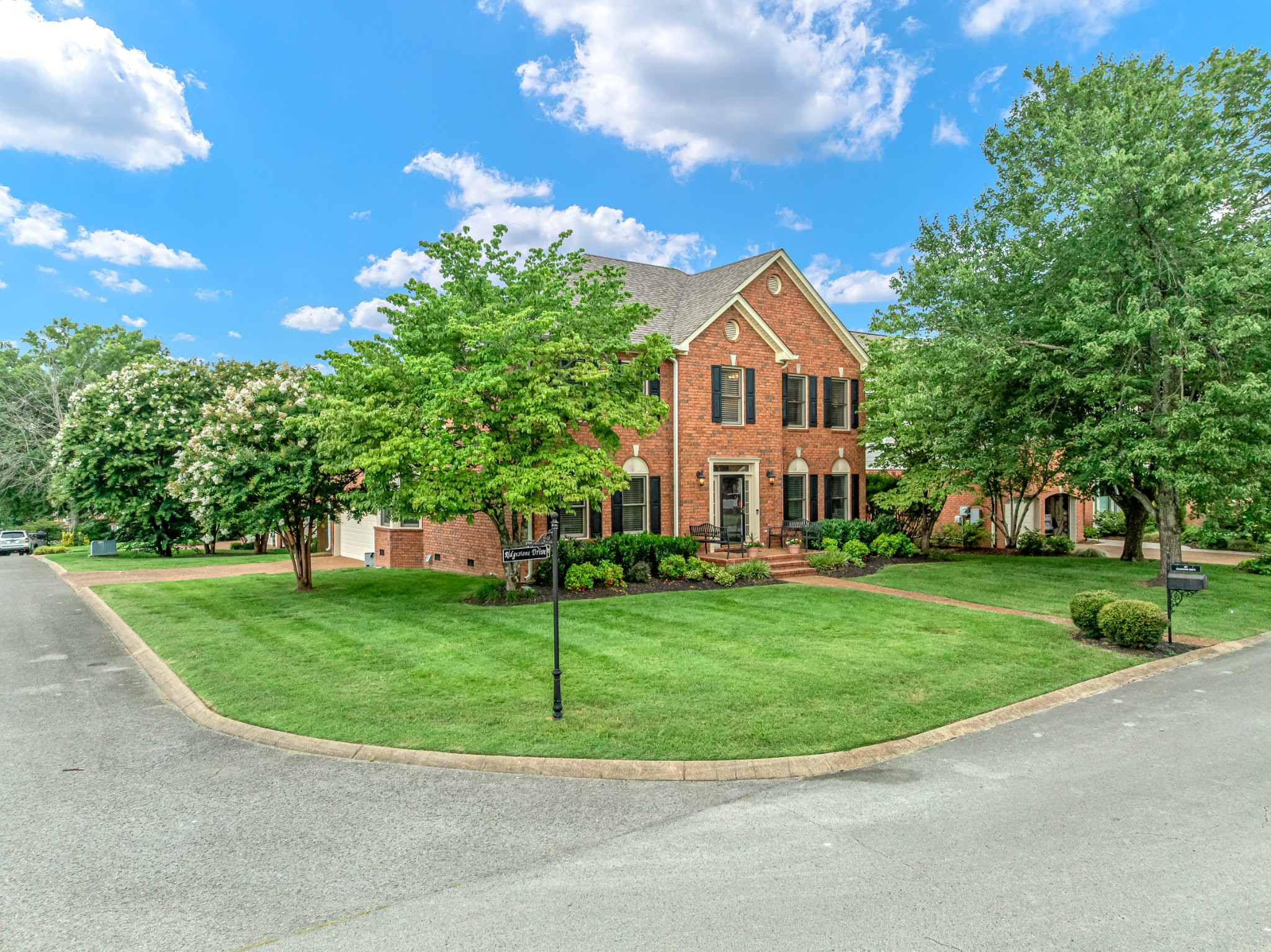 417 Ridgestone Drive Franklin, TN 37064 - Photo 3 of 85