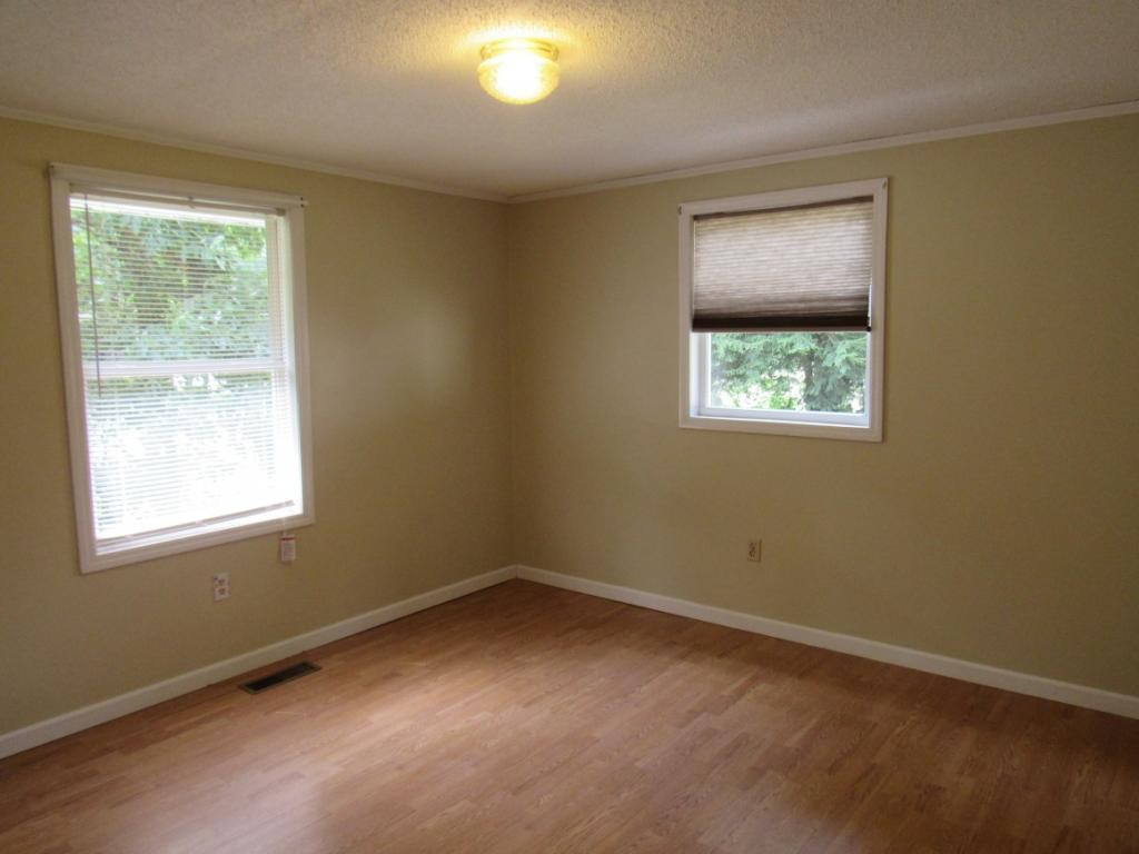 9137 Reedy Creek Road Bristol, VA 24202 - Photo 8 of 21 Photo 8