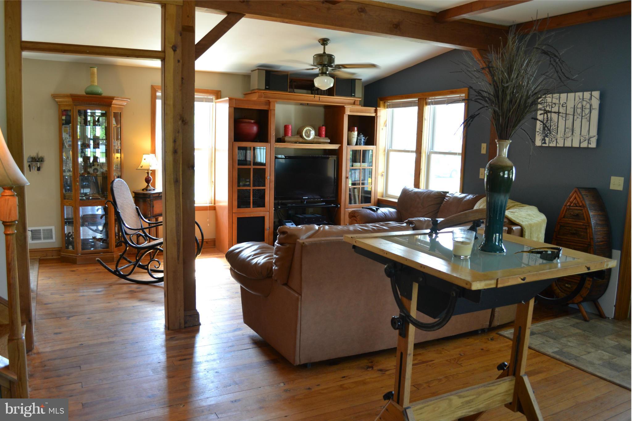 6110 Drum Point Road Deale, MD 20751 - Photo 12 of 30 Family Room