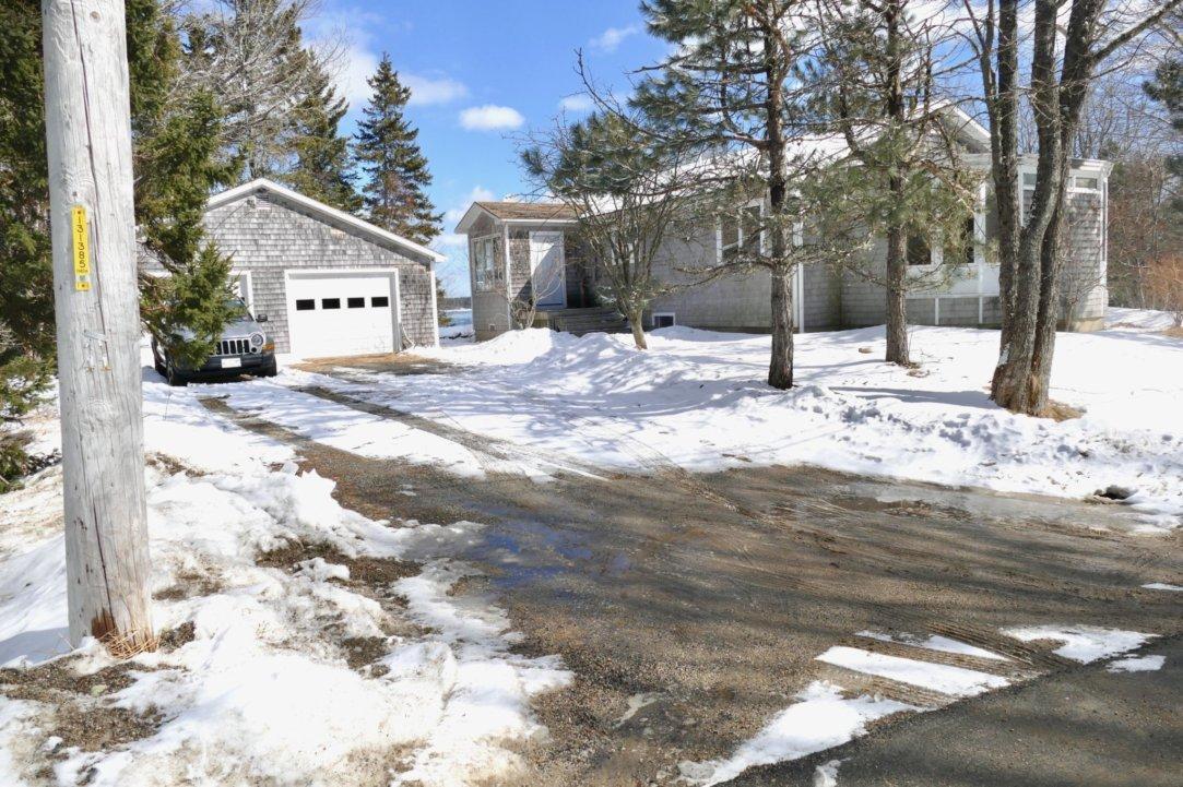 311 Paul Bunyan Road Corea, ME 04624 - Photo 3 of 43 gRnjuiz6QGSPy8e1JKfDXA