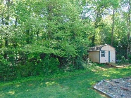 103 Bluff Point Road Harriman, TN 37748 - Photo 8 of 12 Storage Shed