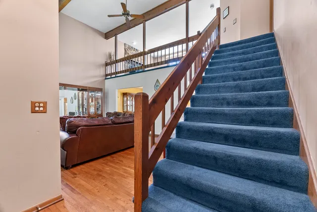 $389,000 | 211 North Oltendorf Road, Streamwood, IL 60107