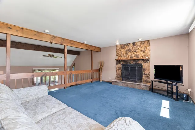 $389,000 | 211 North Oltendorf Road, Streamwood, IL 60107