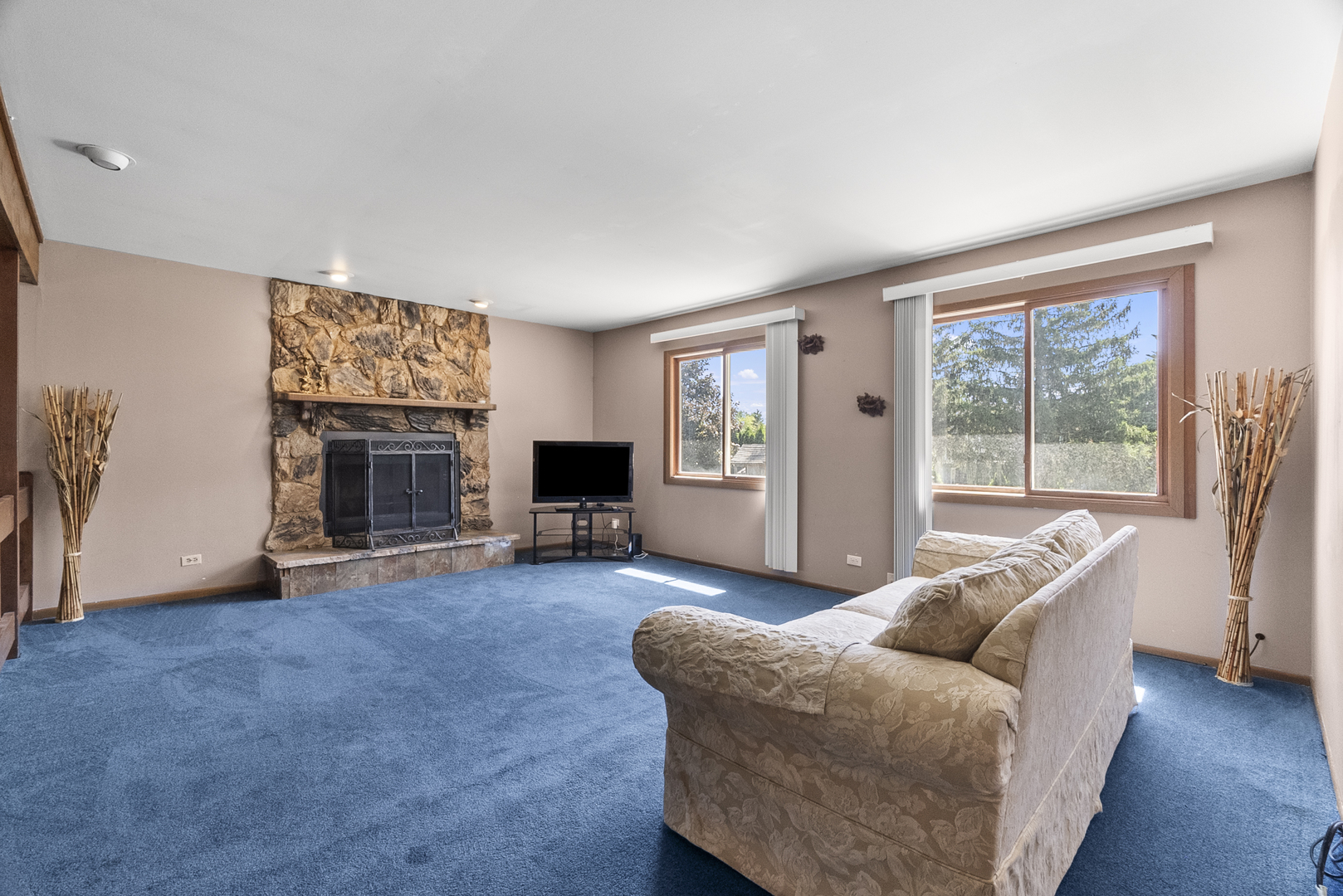 211 North Oltendorf Road Streamwood, IL 60107 - Photo 15 of 31