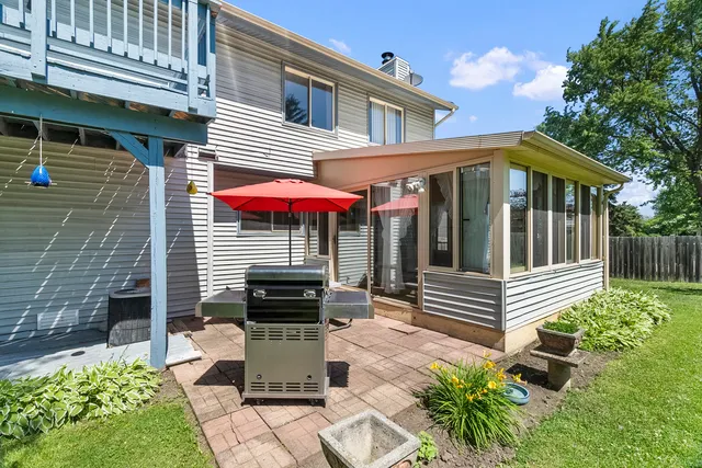 $389,000 | 211 North Oltendorf Road, Streamwood, IL 60107