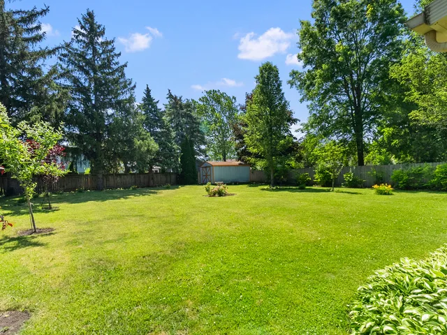 $389,000 | 211 North Oltendorf Road, Streamwood, IL 60107