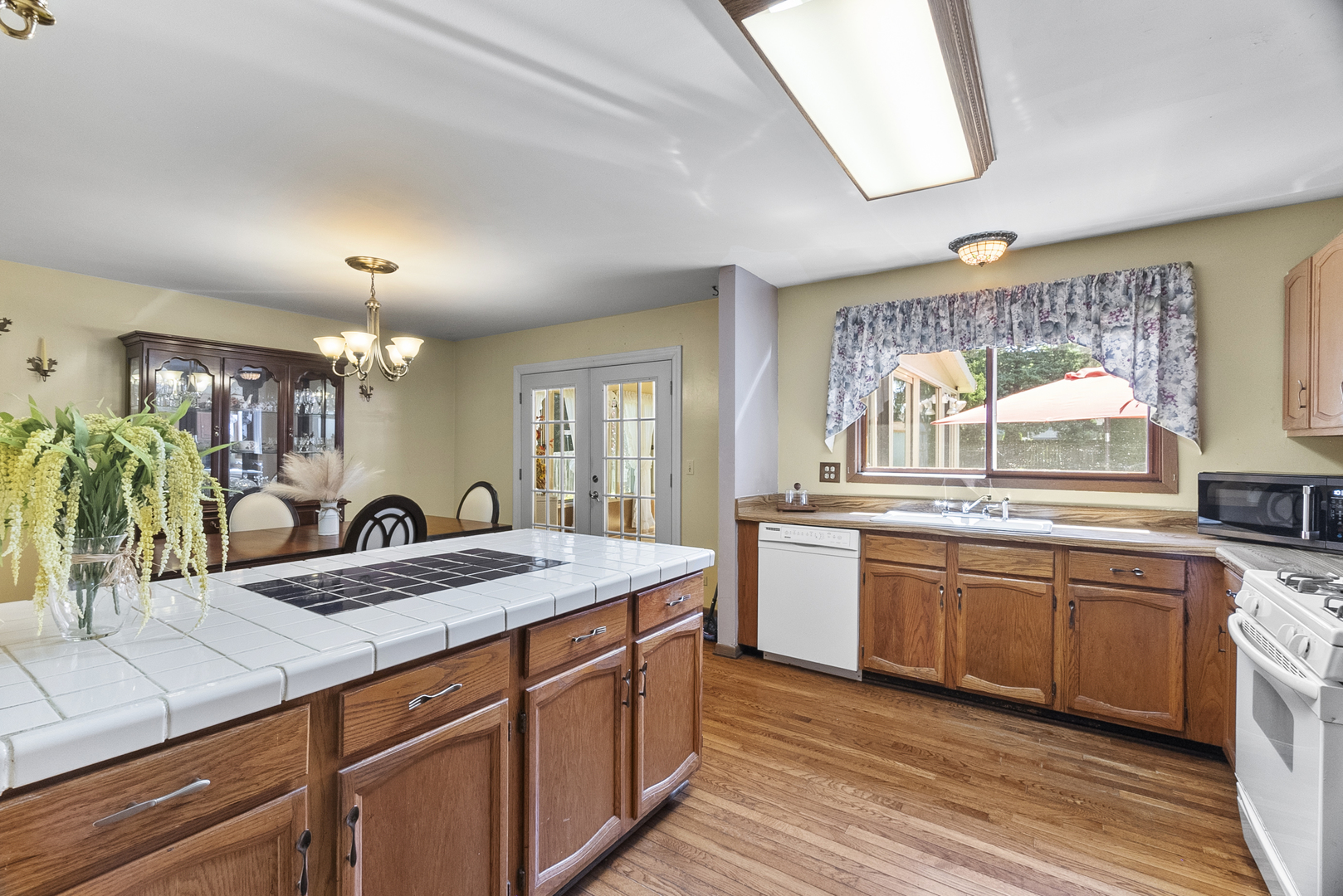 211 North Oltendorf Road Streamwood, IL 60107 - Photo 7 of 31