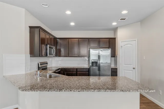 $2,000 | 116 Fair Anne Drive, Georgetown, TX 78626