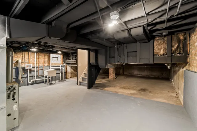 $300,000 | 3605 South Harvey Avenue, Berwyn, IL 60402