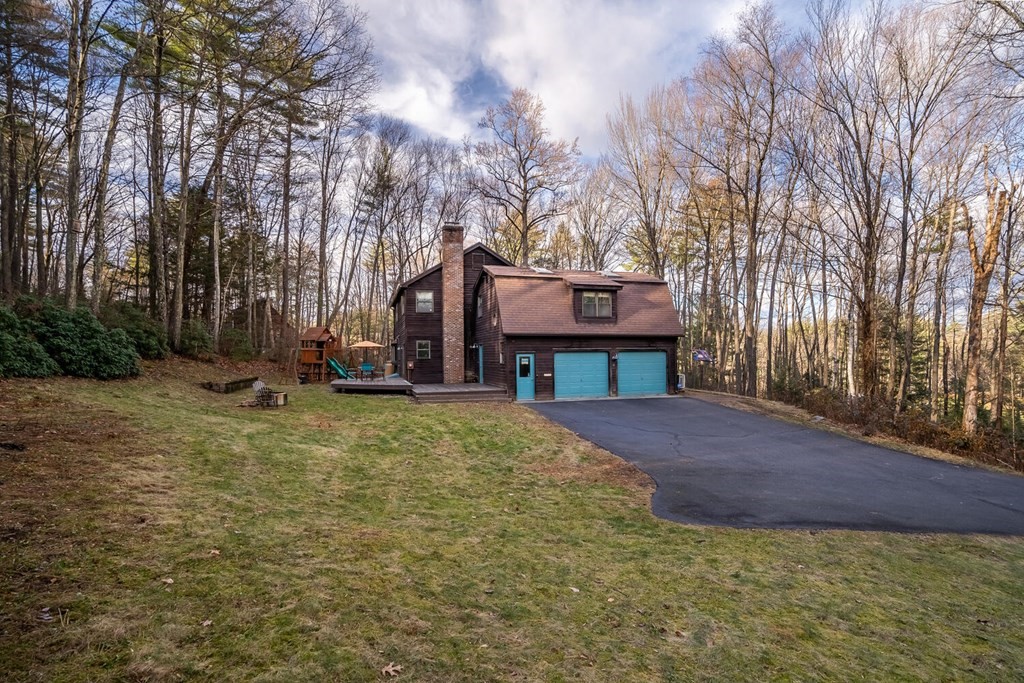 2 Shepherds Hollow Road Leeds, MA 01053 - Photo 8 of 42 Gallery Image 8