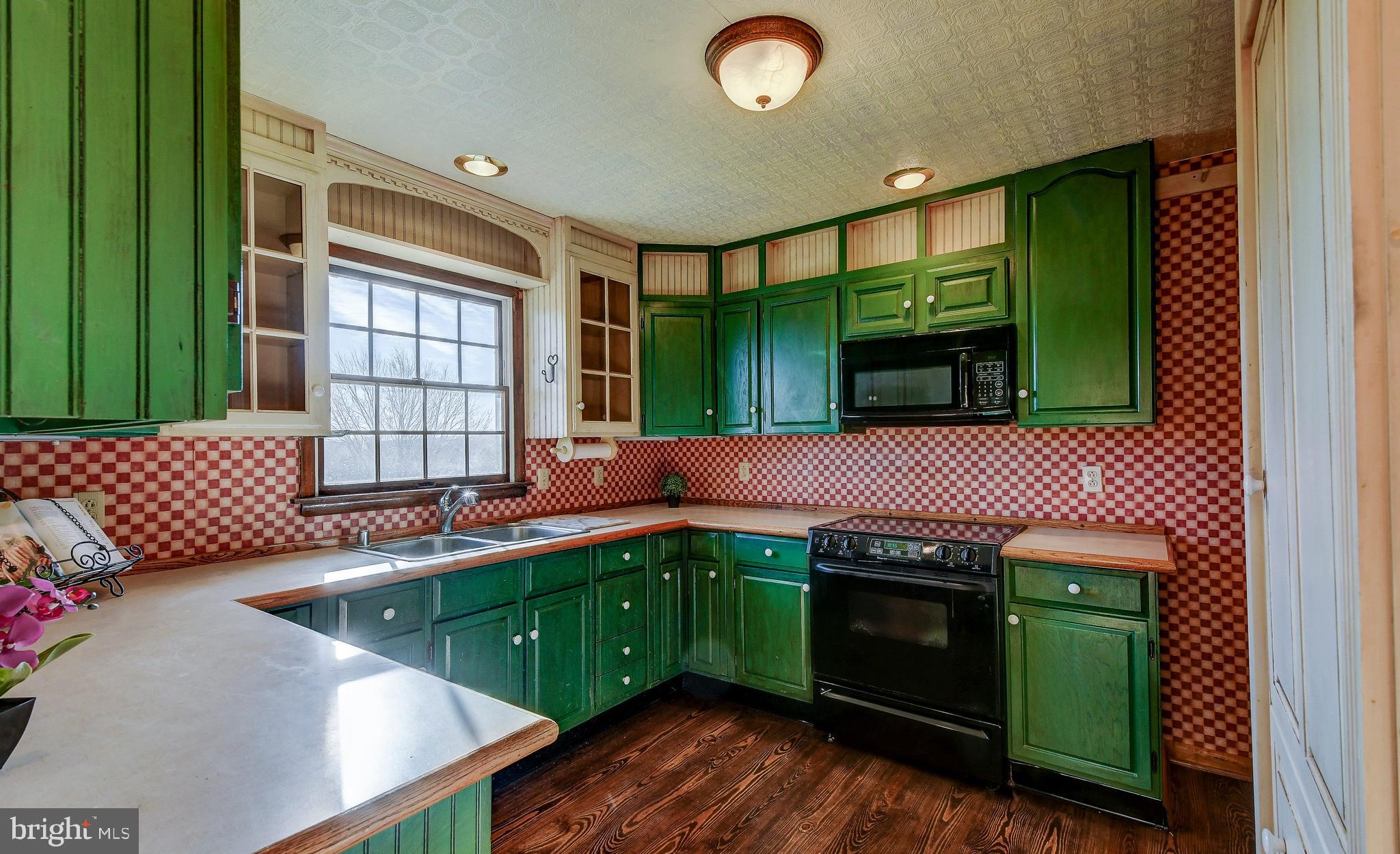 9 West McKinley Road Delta, PA 17314 - Photo 12 of 40 Kitchen