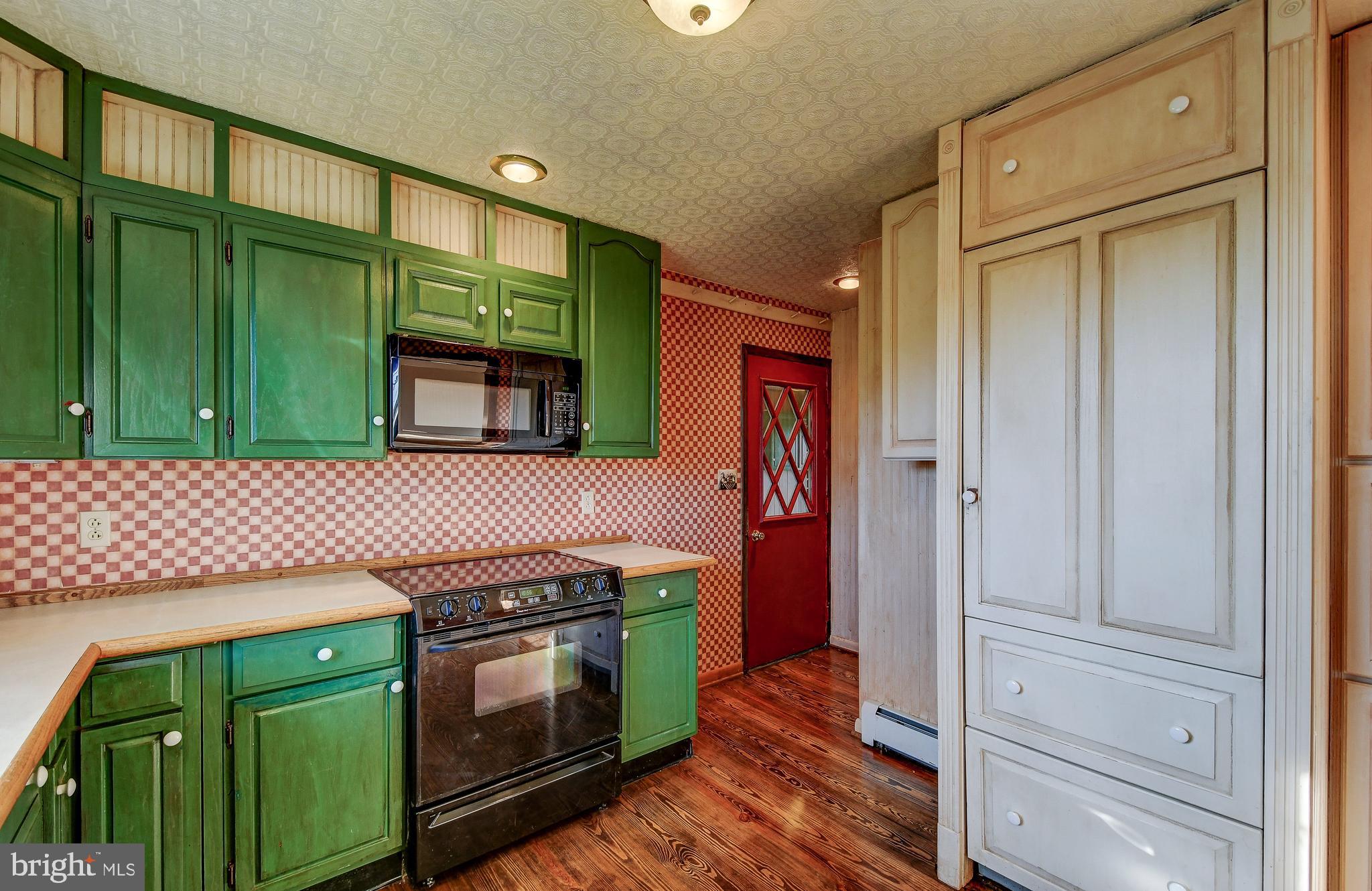 9 West McKinley Road Delta, PA 17314 - Photo 13 of 40 Kitchen