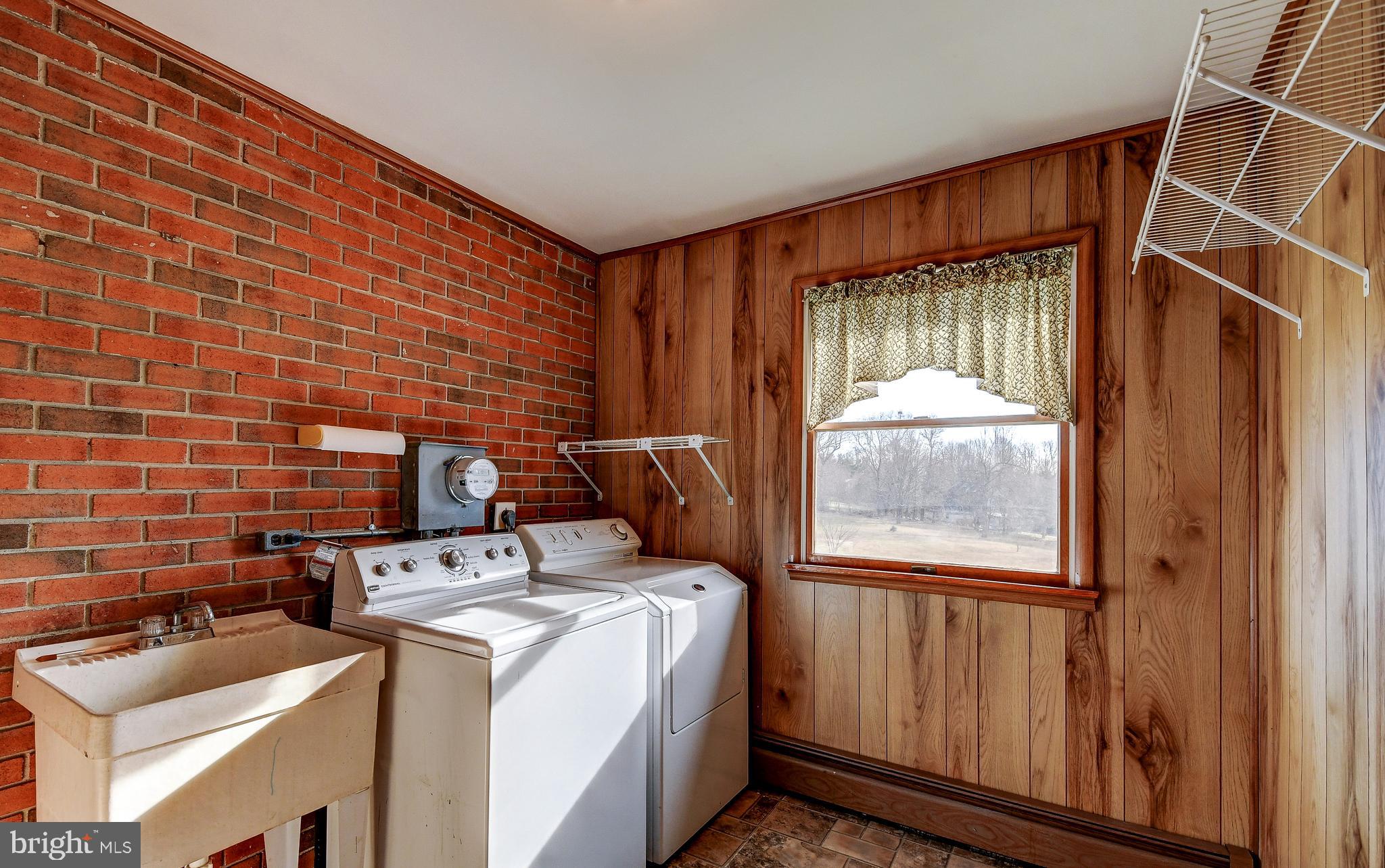 9 West McKinley Road Delta, PA 17314 - Photo 31 of 40 Spacious and Bright Laundry Room