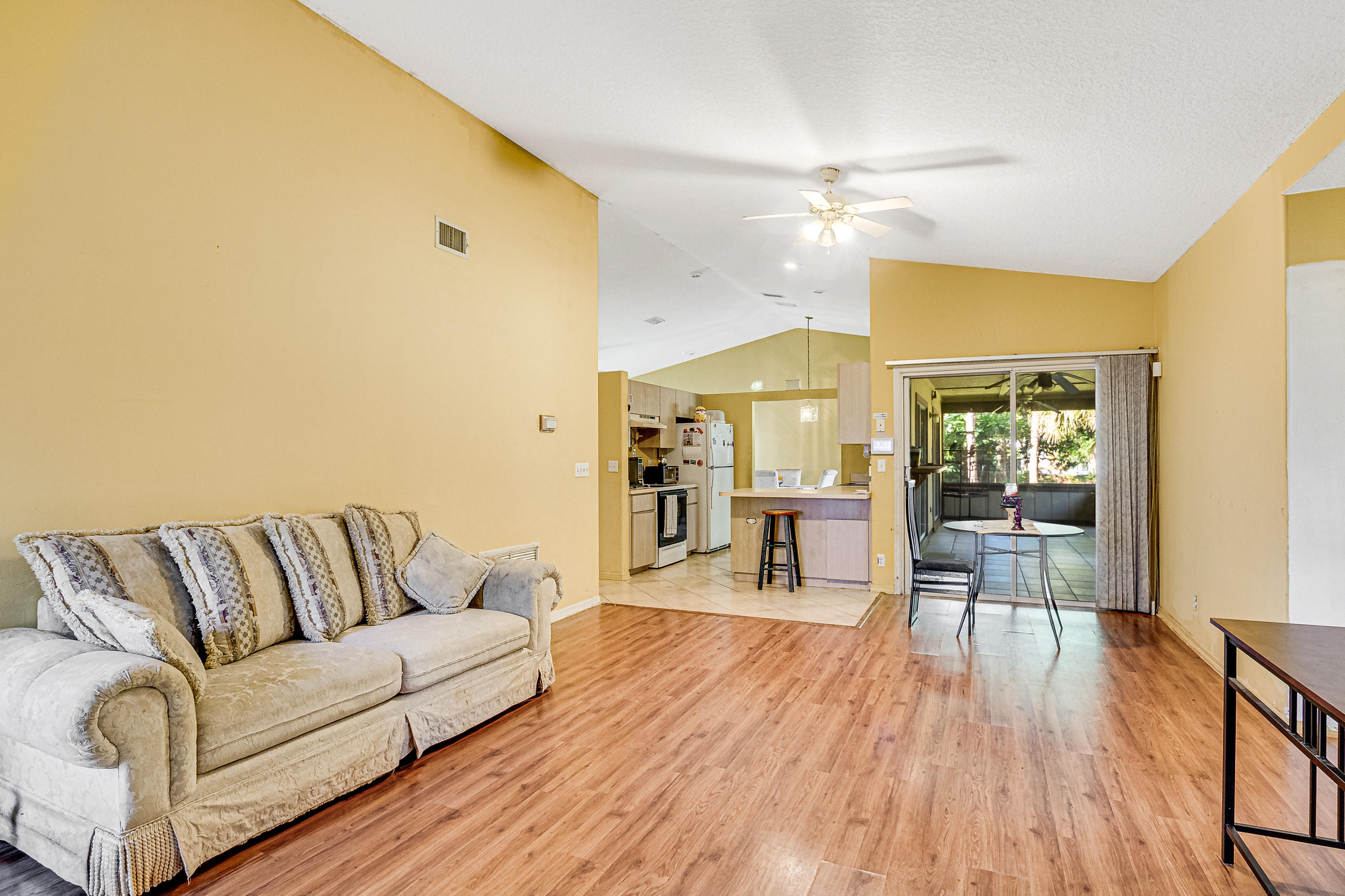 14663 76th Road North The Acreage, FL 33470 - Photo 9 of 30 08_14663_76th_Rd_N_8_mls