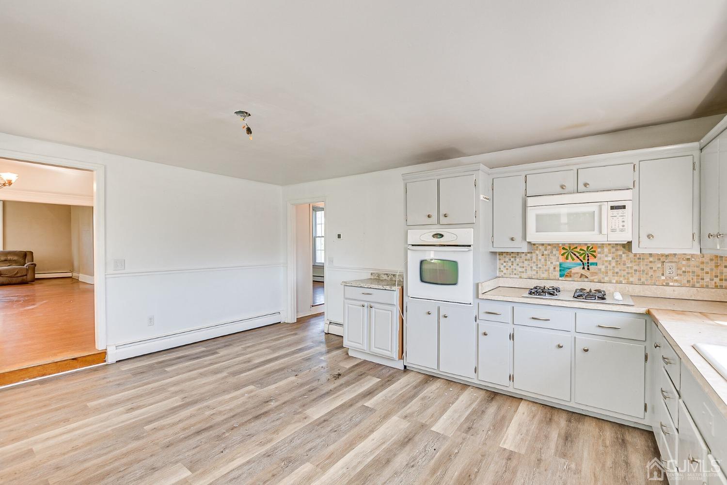 641 Willow Road Hillsborough, NJ 08844 - Photo 31 of 71