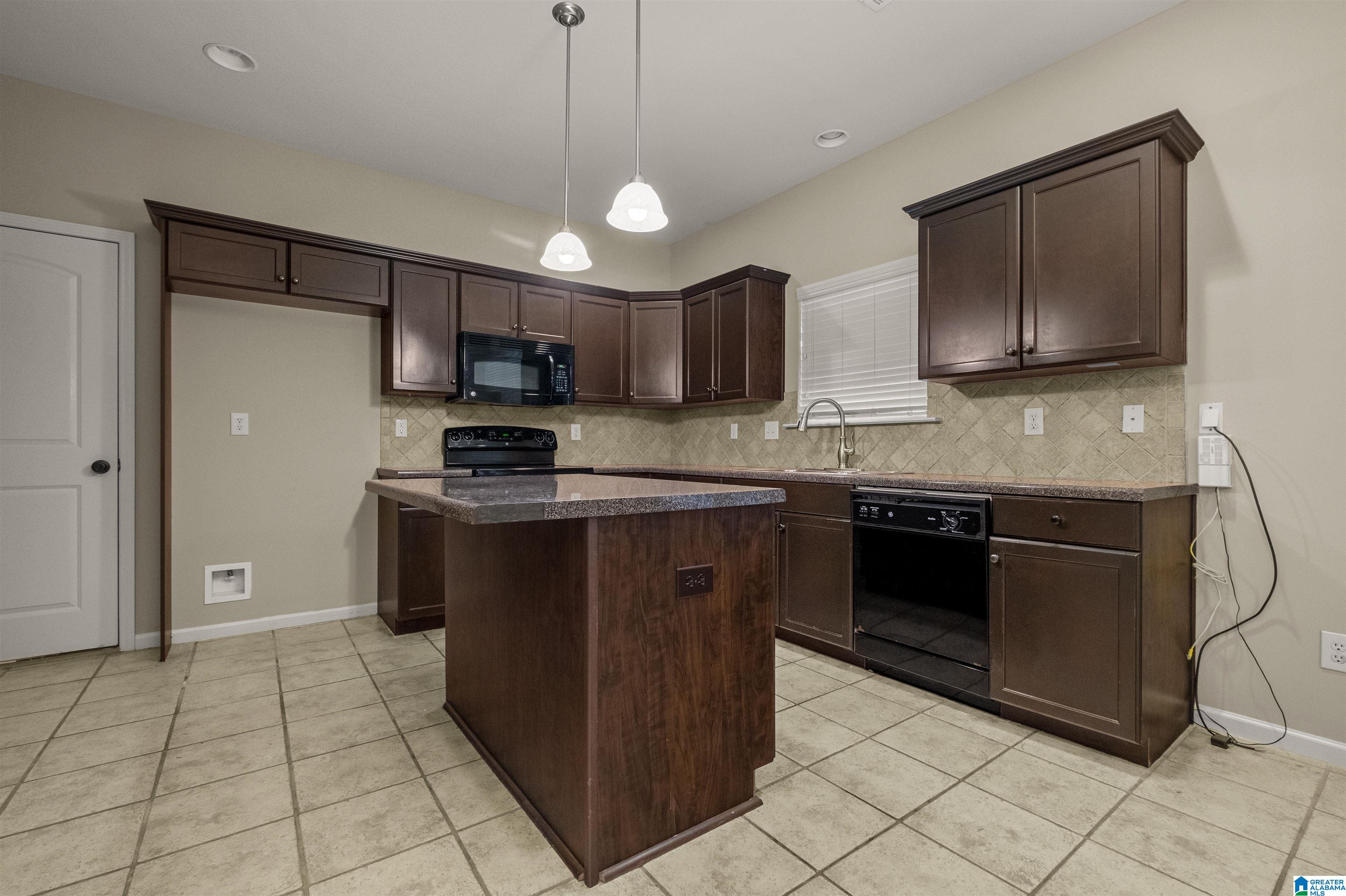 1036 Riviera Drive Calera, AL 35040 - Photo 18 of 42