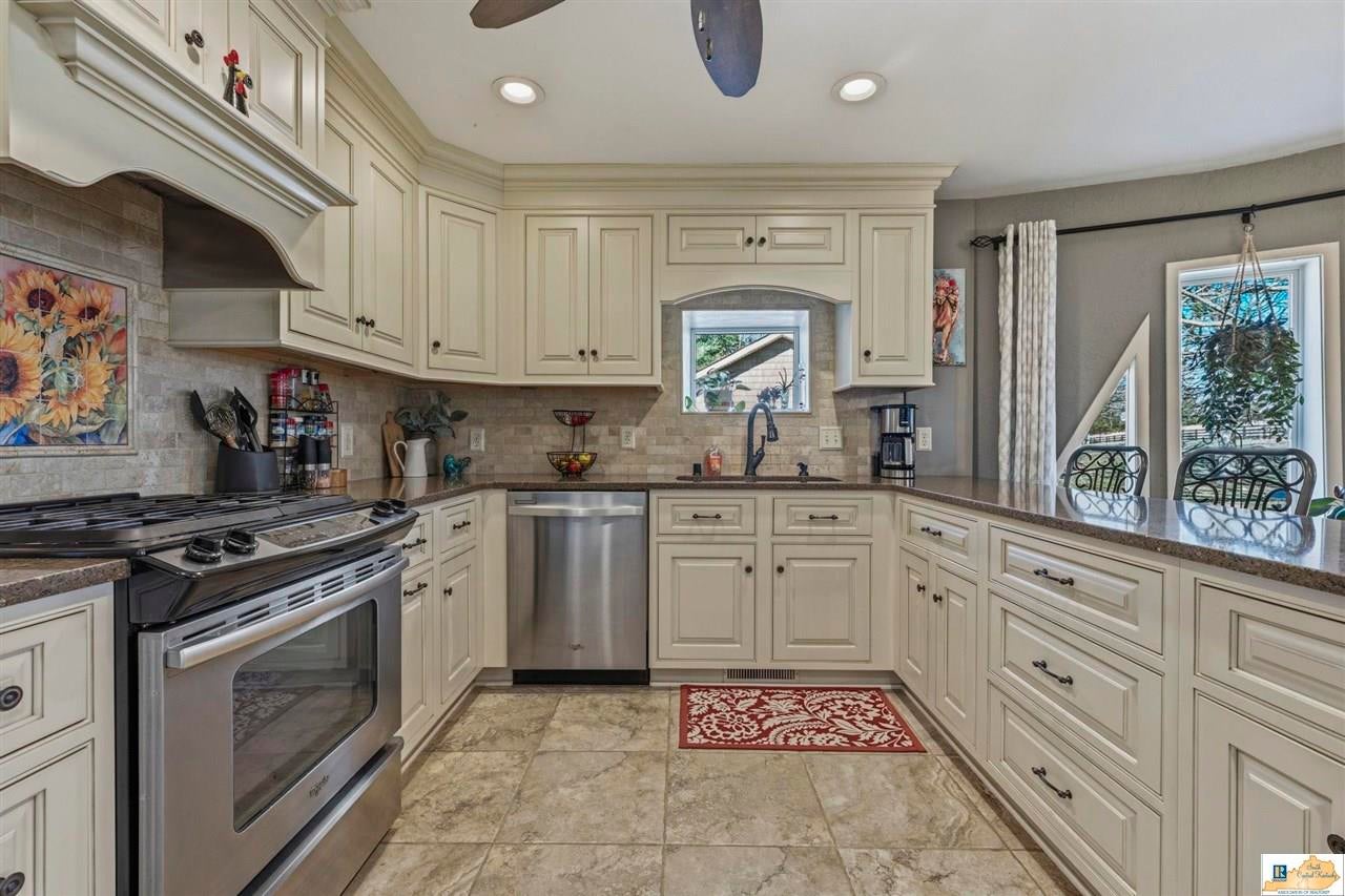 3287 Dripping Springs Road Glasgow, KY 42141 - Photo 1 of 57 Gallery Image 1