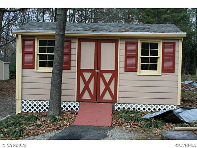 231 Eastman Road Chesterfield, VA 23236 - Photo 19 of 21 Gallery Image 19