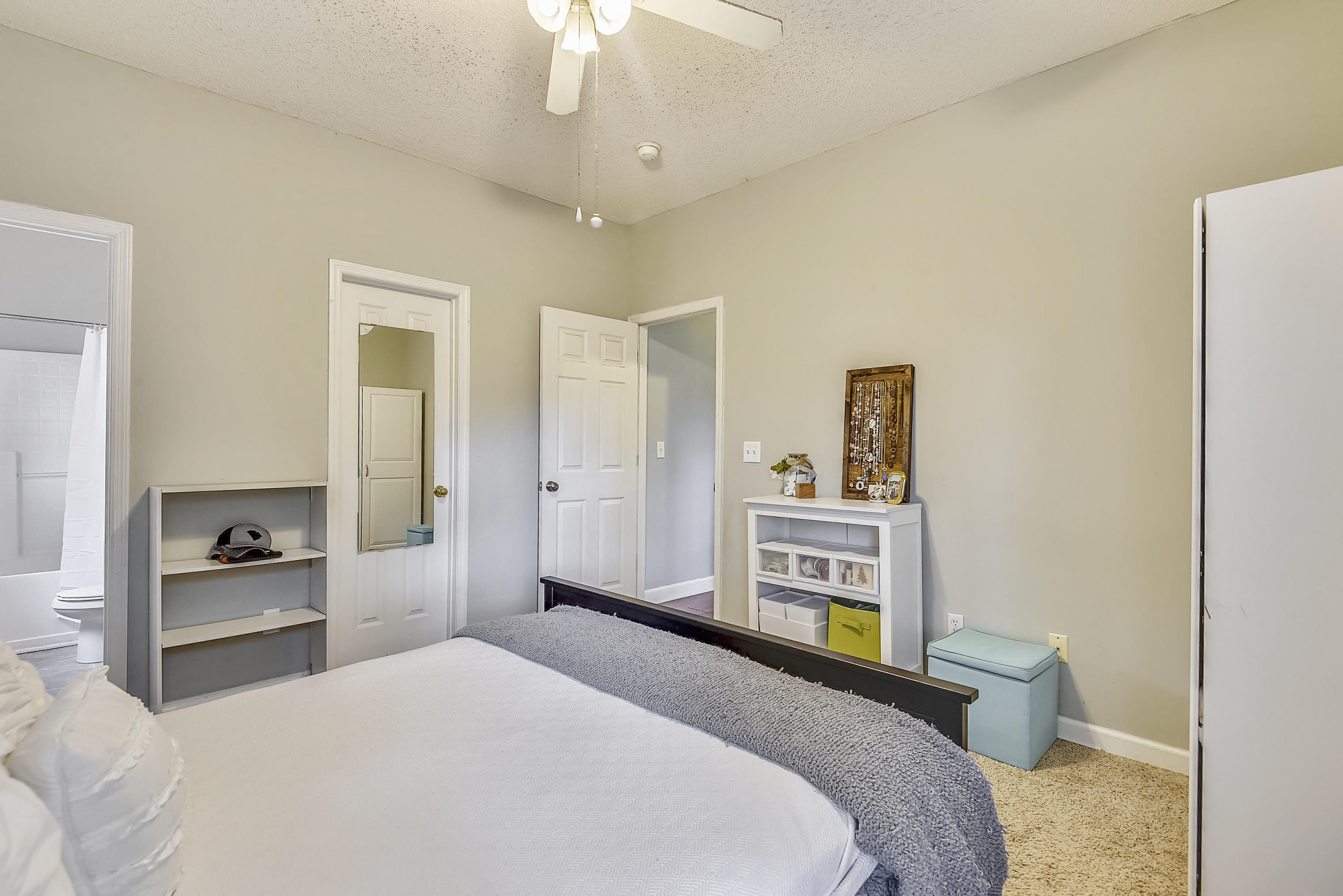 123 Coventry Road Summerville, SC 29486 - Photo 24 of 33 Main Level-Master Bedroom-DSC8446