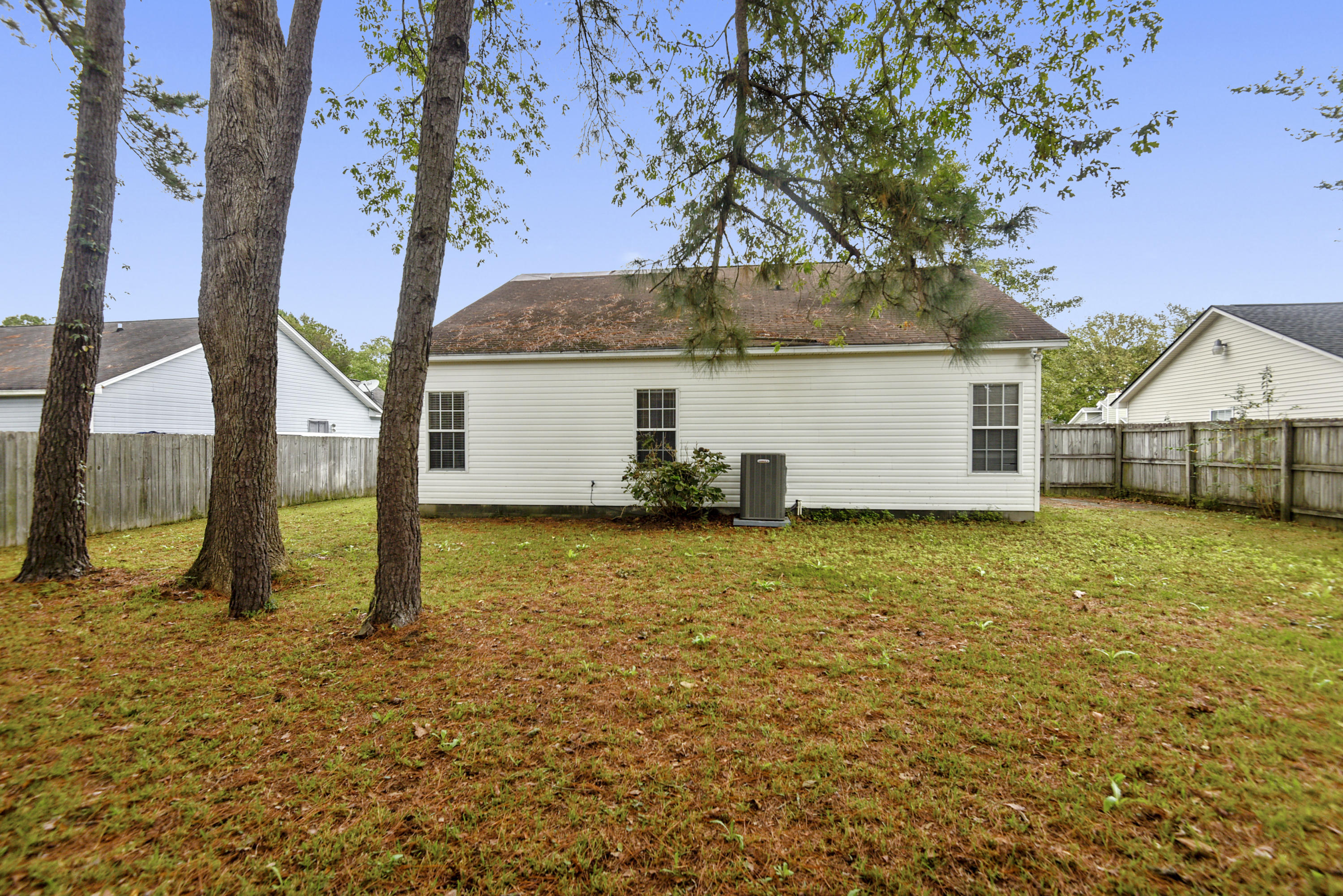 123 Coventry Road Summerville, SC 29486 - Photo 27 of 33 Exterior-Back Elevation-DSC8564