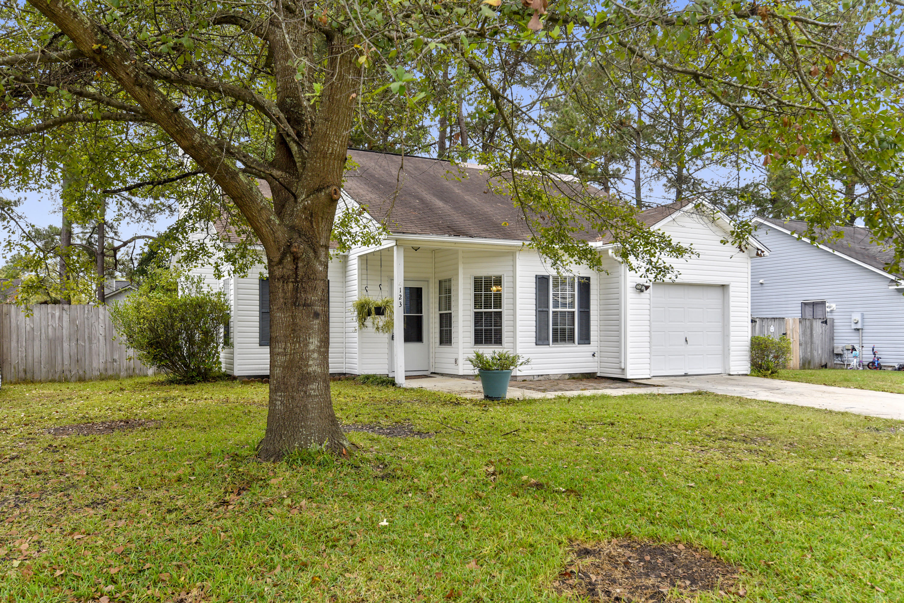 123 Coventry Road Summerville, SC 29486 - Photo 4 of 33 Exterior-Front Elevation-DSC8568