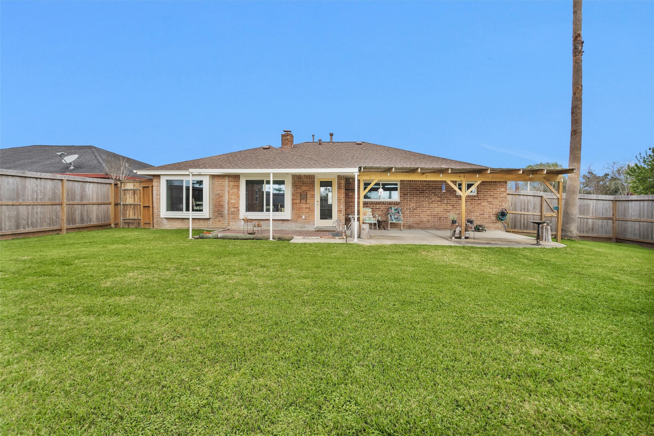8422 Oakhaven Road La Porte, TX 77571 - Photo 44 of 46