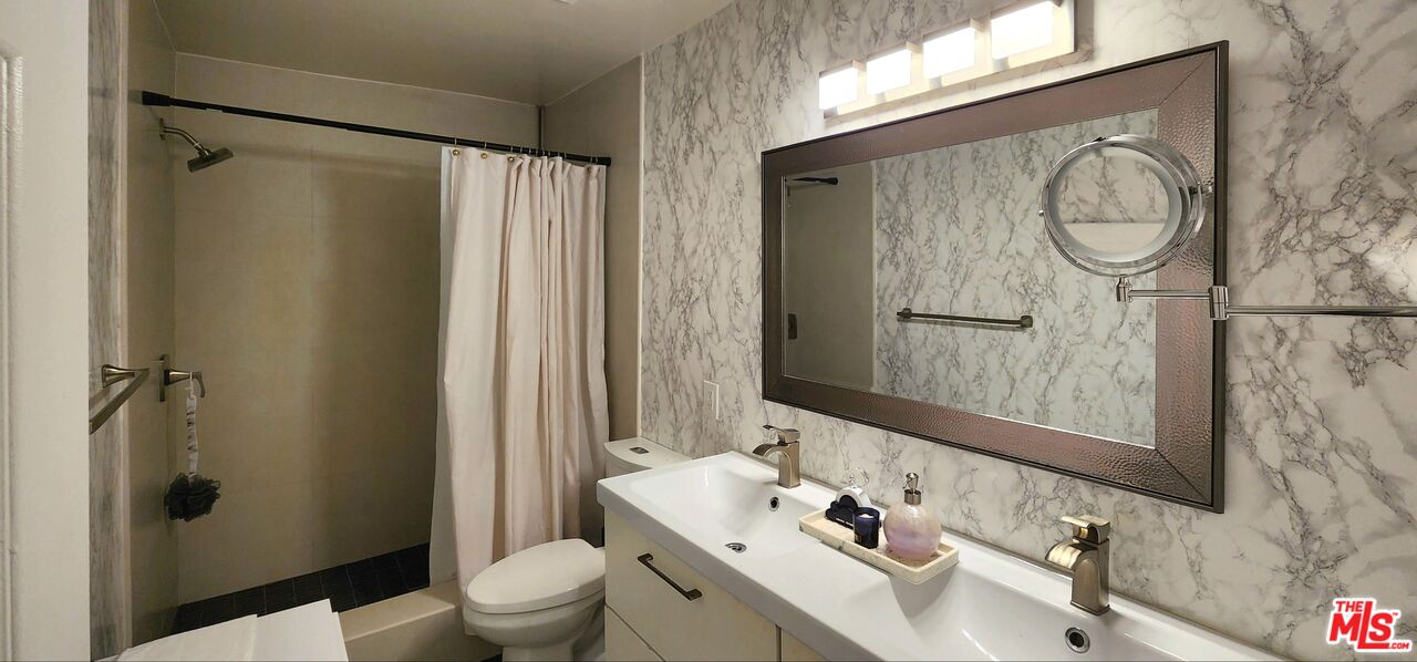 1935 Alpha Road, Unit 321 Glendale, CA 91208 - Photo 9 of 14