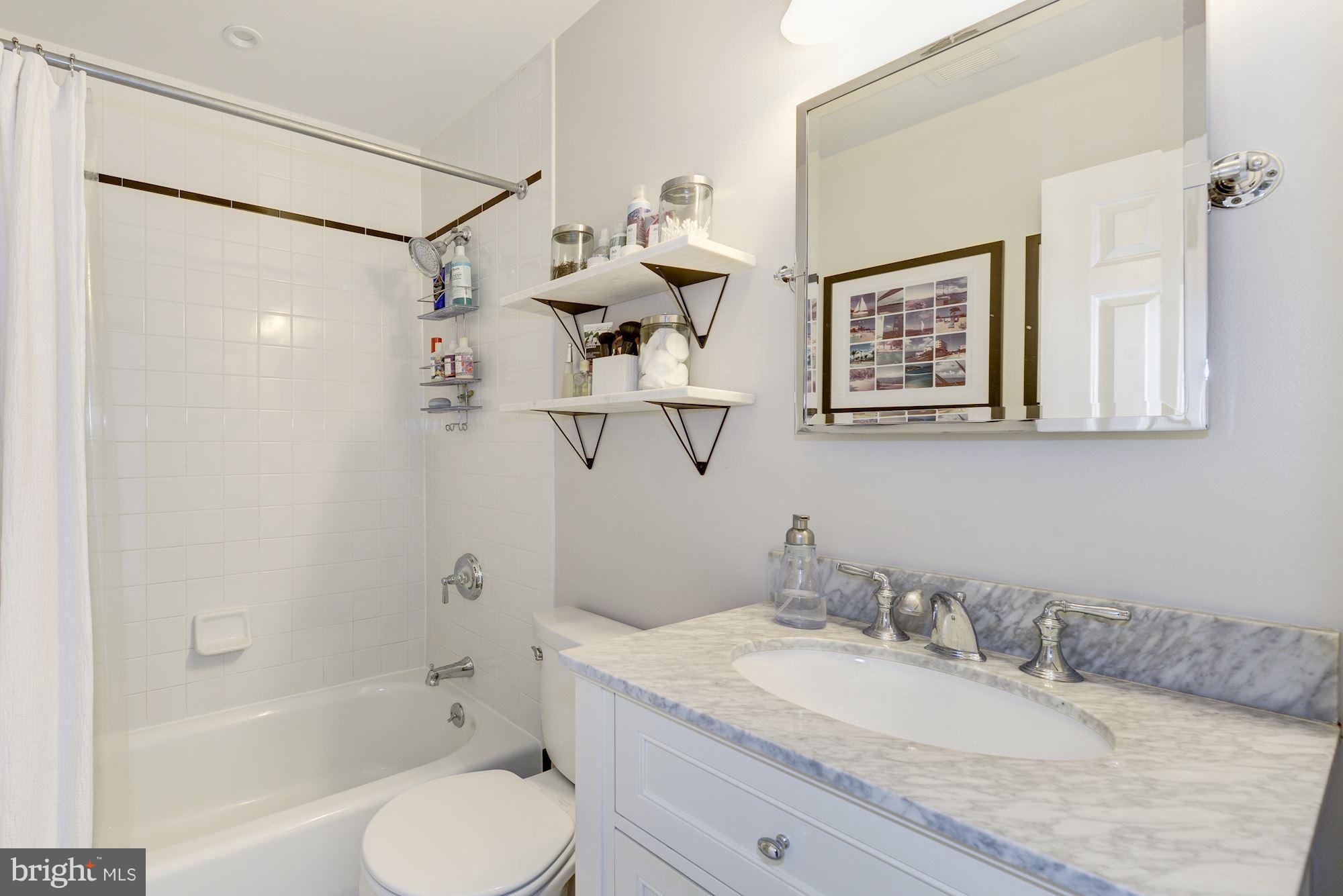 1827 Florida Avenue Northwest, Unit 404 Washington, DC 20009 - Photo 14 of 26 Bath