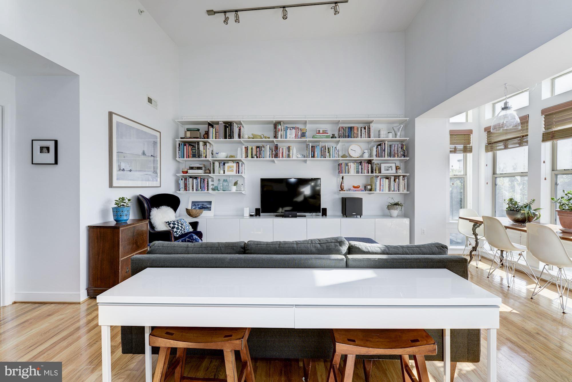 1827 Florida Avenue Northwest, Unit 404 Washington, DC 20009 - Photo 7 of 26 Living Room