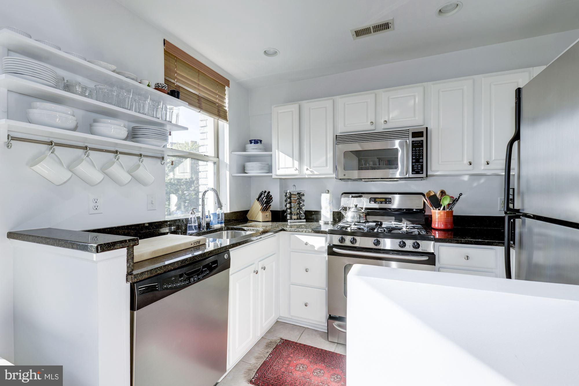 1827 Florida Avenue Northwest, Unit 404 Washington, DC 20009 - Photo 10 of 26 Kitchen