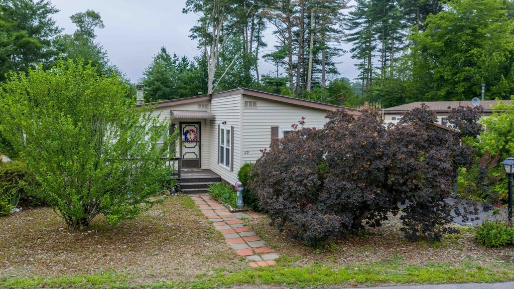 29 Pipers Way Carver, MA 02330 - Photo 5 of 29