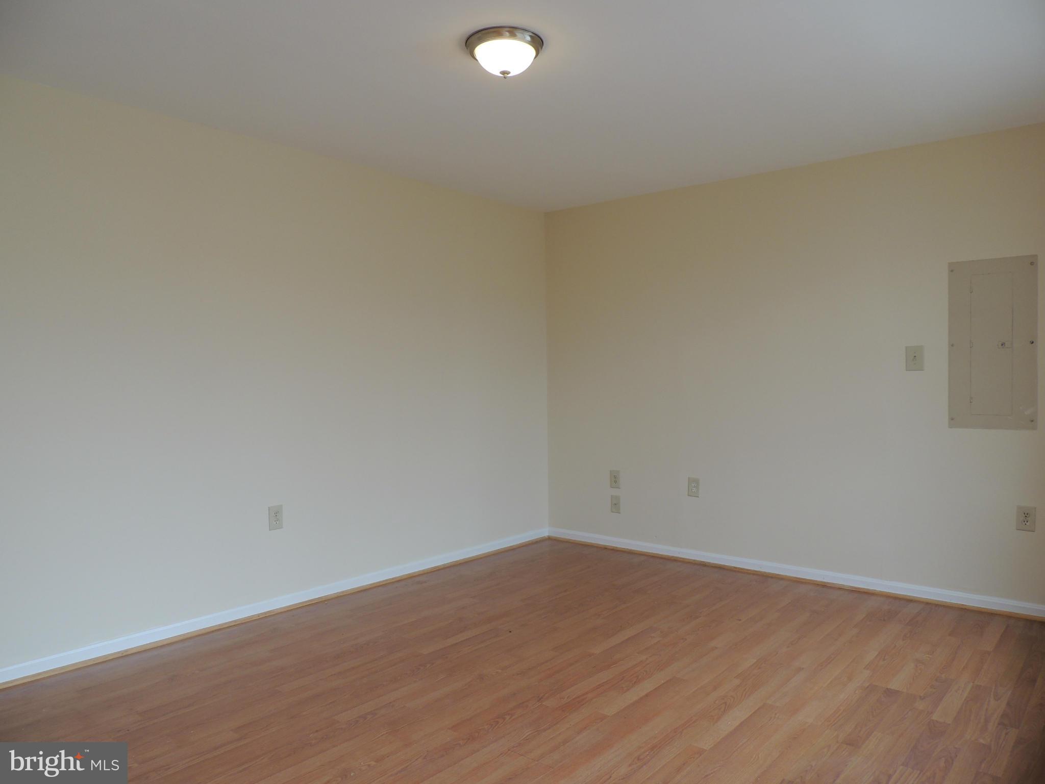 122 Ranson Estates Circle Ranson, WV 25438 - Photo 3 of 22 Living Room